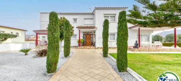 4 bedrooms House in Roses, Spain No. 111453 3