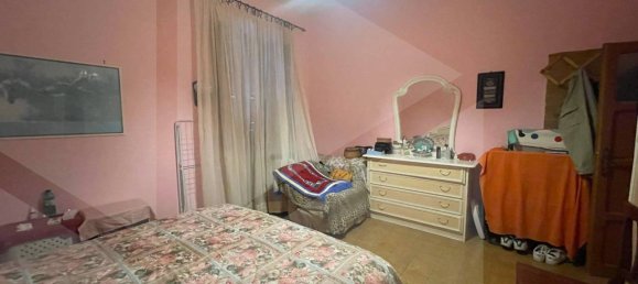 3 rooms Apartment in Rome, Italy No. 26526 6