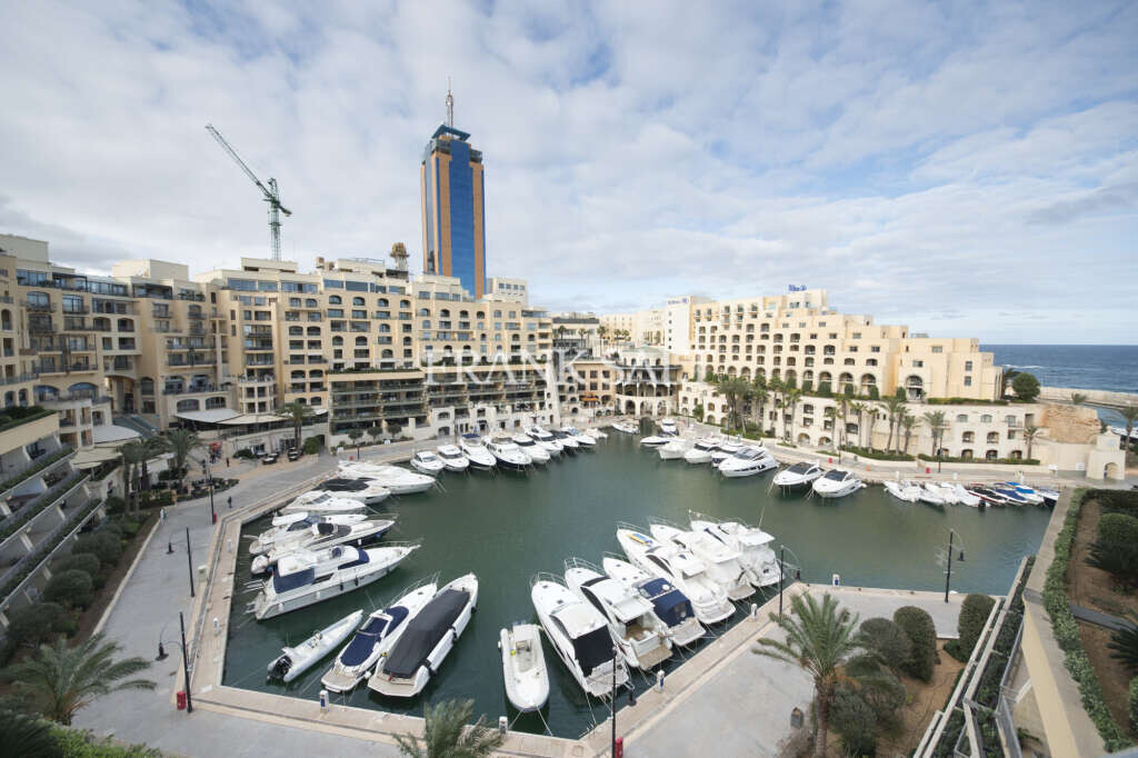 Apartamento T3 em Saint Julian's, Malta N.º 9709