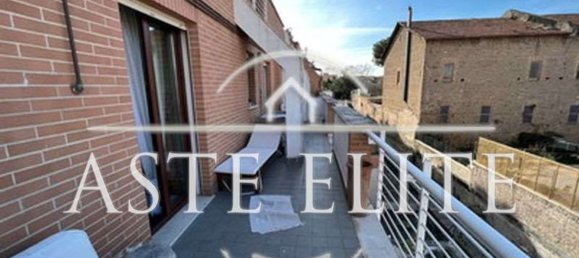 2 rooms Apartment in Rome, Italy No. 204752 6