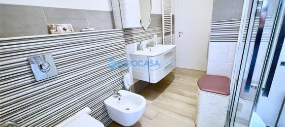 3 bedrooms Apartment in Carpi, Italy No. 61140 7