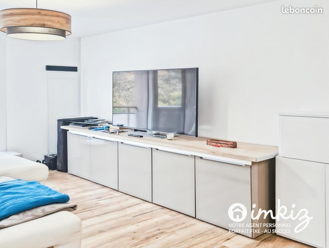 3 غرف نوم شقة في Rives, France رقم 238465