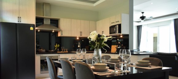 4 chambres house à vendre à Pattaya, Chonburi, Eastern Thailand, Thailand № 57851 11