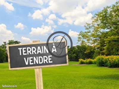 8000m² Land in Breteuil, France No. 215418