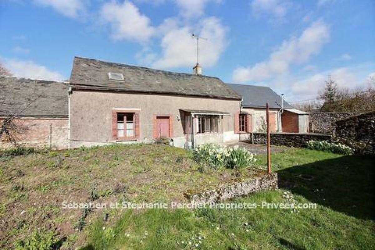 3 bedrooms House in Patay, France No. 9304