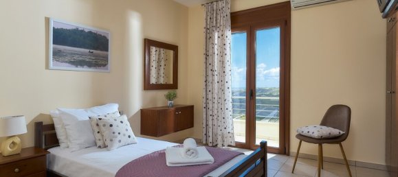 5 Schlafzimmer Villa in Heraklion, Greece, Nr. 105010 14