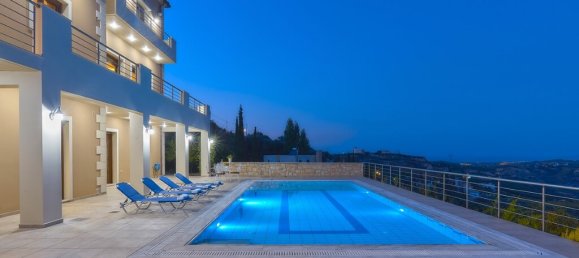 5 Schlafzimmer Villa in Heraklion, Greece, Nr. 105010 18