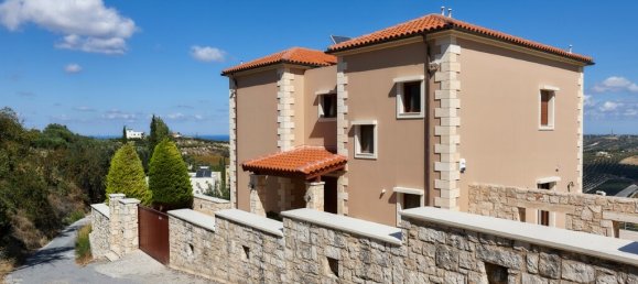 5 Schlafzimmer Villa in Heraklion, Greece, Nr. 105010 26