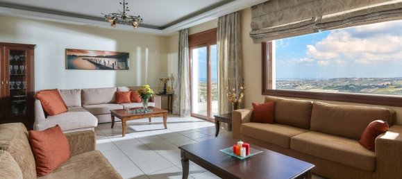 5 Schlafzimmer Villa in Heraklion, Greece, Nr. 105010 8