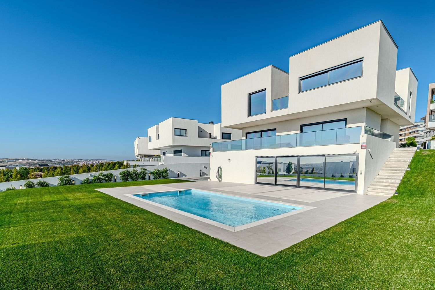 4 غرف نوم منزل في Amadora, Portugal رقم 323093