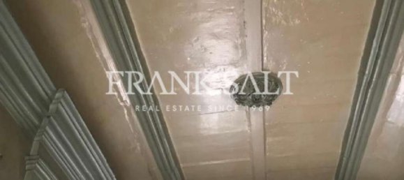 Tienda en Paola, Malta 252 m² No. 12130 2