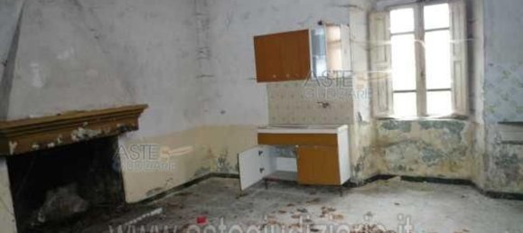 5-salle Appartement à Broccostella, Italy No. 47786 7