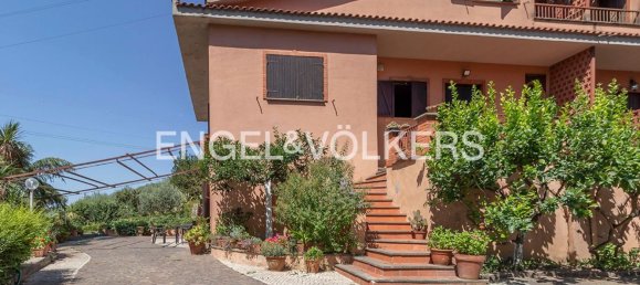 5 rooms Villa in Guidonia Montecelio, Italy No. 125888 2