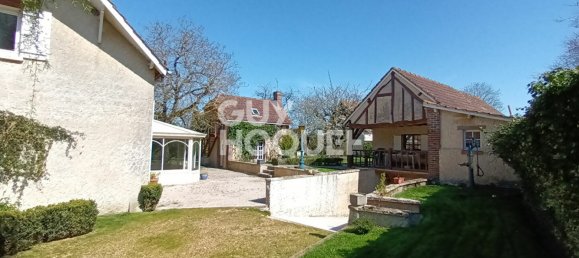 4 Schlafzimmer Haus in Mignieres, France, Nr. 93355 2