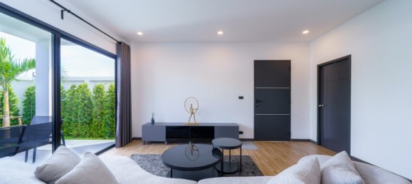 4 bedrooms House for sale in Pattaya, Chonburi, Eastern Thailand, Thailand № 70675 18