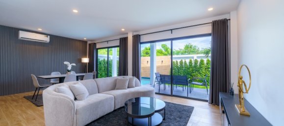 4 bedrooms House for sale in Pattaya, Chonburi, Eastern Thailand, Thailand № 70675 15