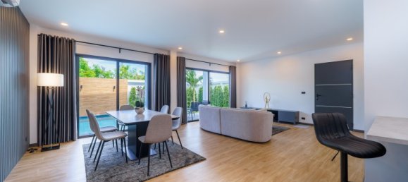 4 bedrooms House for sale in Pattaya, Chonburi, Eastern Thailand, Thailand № 70675 22