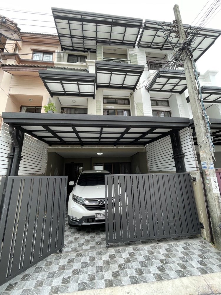 3 bedrooms Townhouse in Wang Thonglang, Thailand No. 82400