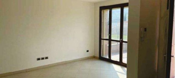 4 rooms Apartment in Calenzano, Italy No. 44995 2