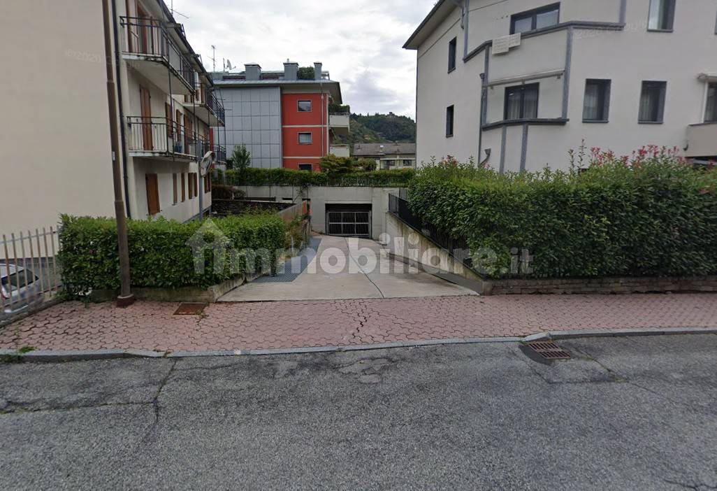 1-Zimmer Garage in Sondrio, Italy, Nr. 341007