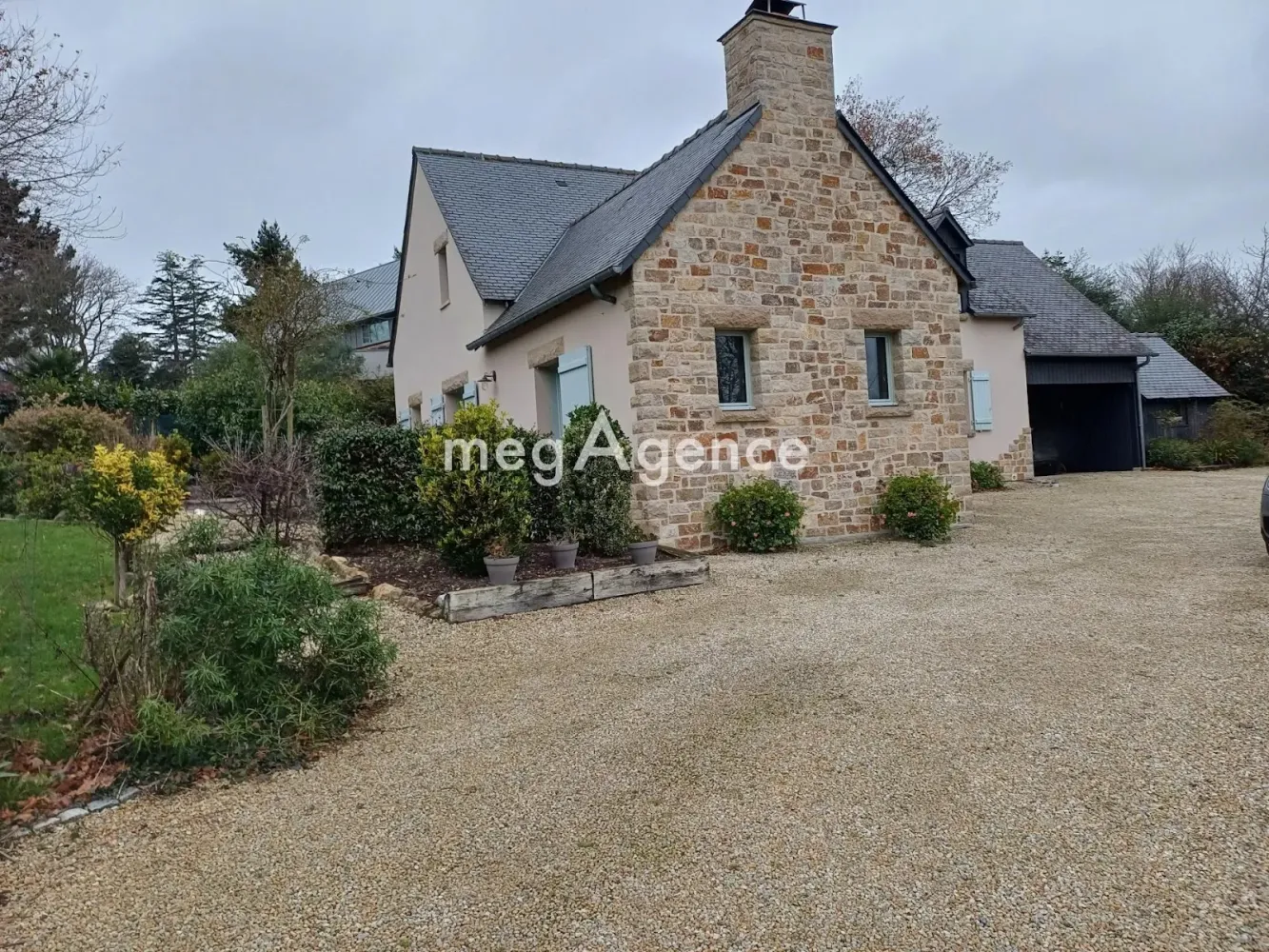 Casa de 3 dormitorios en Dinan, France No. 350558