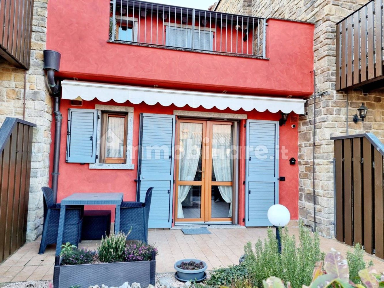 2 غرف نوم شقة في Ranzanico, Italy رقم 383555