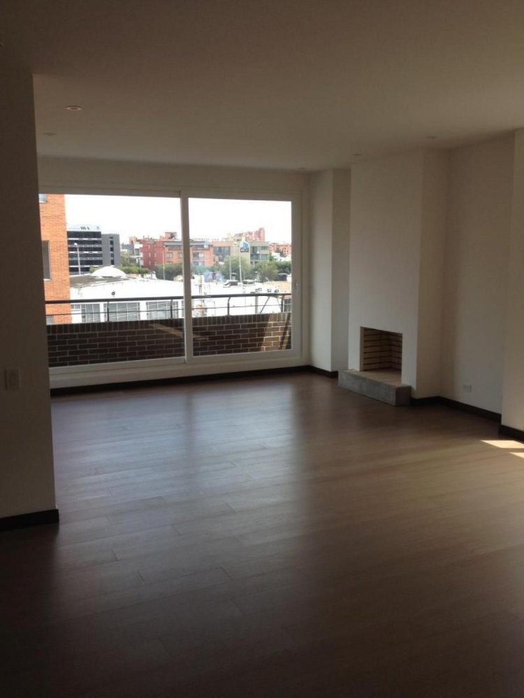 3 bedrooms House in Bogota, Colombia No. 12304