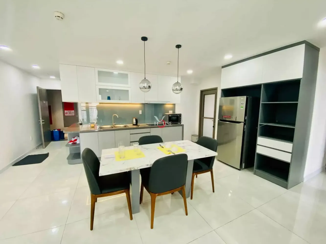 Apartamento de 3 dormitorios en Nha Be, Vietnam No. 9886