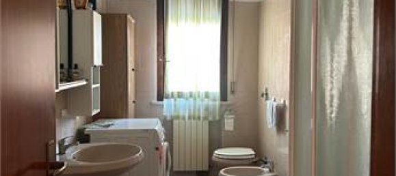 2 Schlafzimmer Wohnung in Porto Mantovano, Italy, Nr. 363310 9