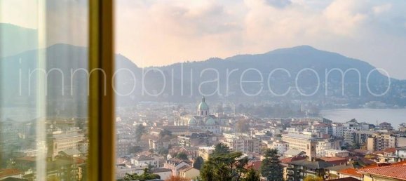 Apartamento de 3 dormitorios en Como, Italy No. 274591 2