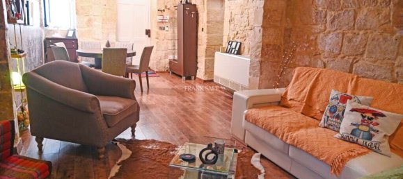2 bedrooms House in Birgu, Malta No. 11074 2