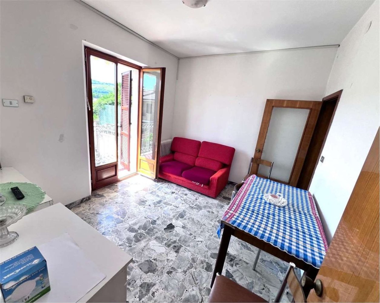 6غرفة شقة في Monterubbiano, Italy رقم 257779