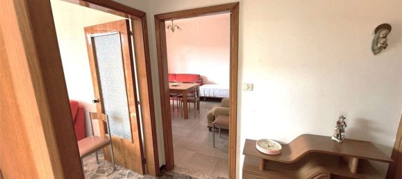 6غرفة شقة في Monterubbiano, Italy رقم 257779 8