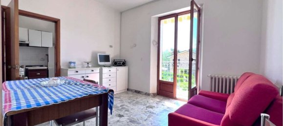 6غرفة شقة في Monterubbiano, Italy رقم 257779 3