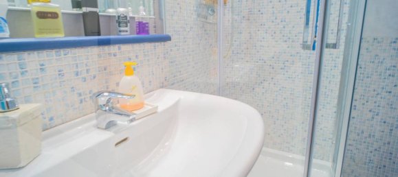 3 rooms Apartment in Bari, Italy No. 227627 12