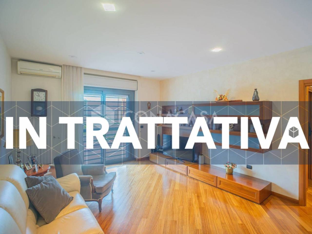 3 rooms Apartment in Bari, Italy No. 227627