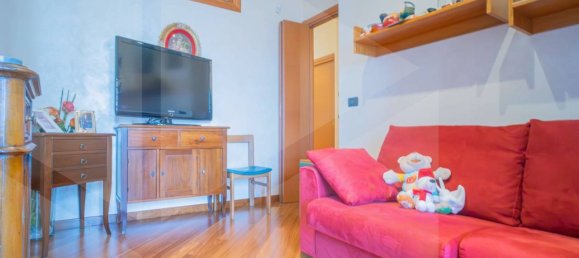 3 rooms Apartment in Bari, Italy No. 227627 19