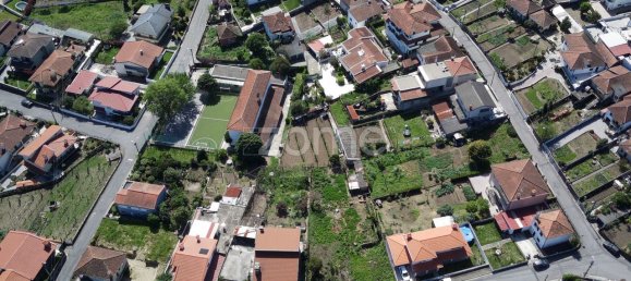 Terreno em Vila Nova de Famalicão, Portugal 885 m² N.º 33011 11