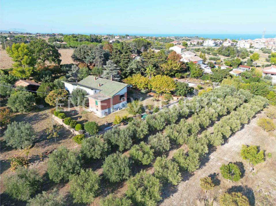 3 Schlafzimmer Villa in Porto Sant'Elpidio, Italy, Nr. 302635