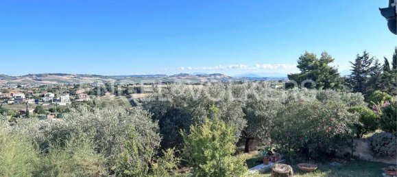 3 Schlafzimmer Villa in Porto Sant'Elpidio, Italy, Nr. 302635 18