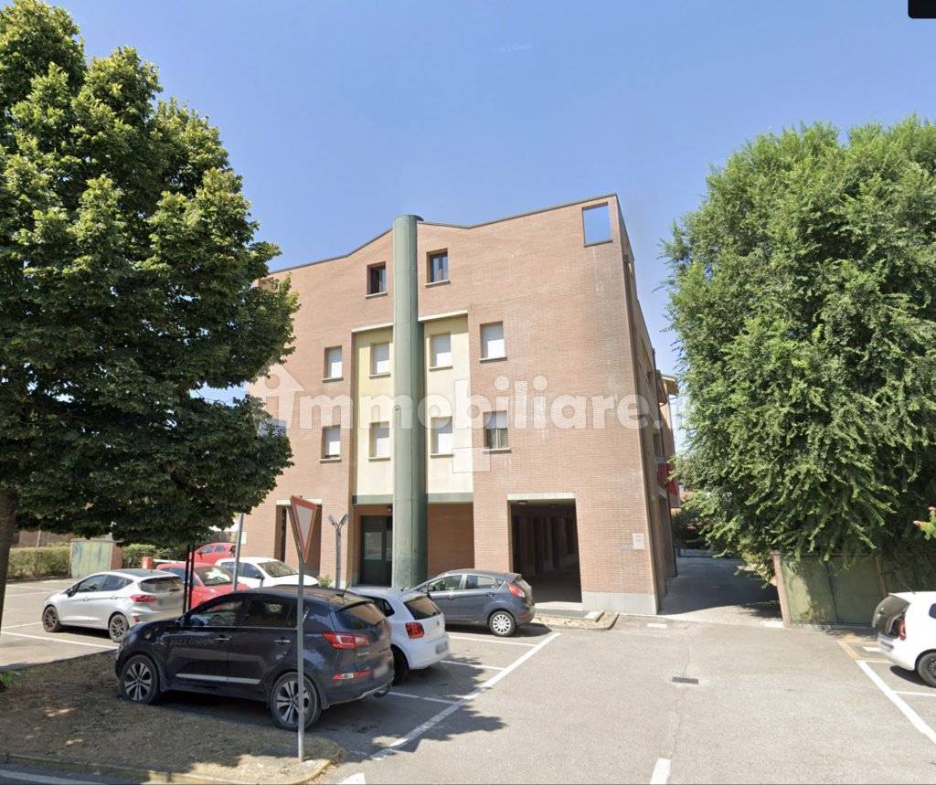 Офис с 2 комнатами в Имола, Италия № 103329