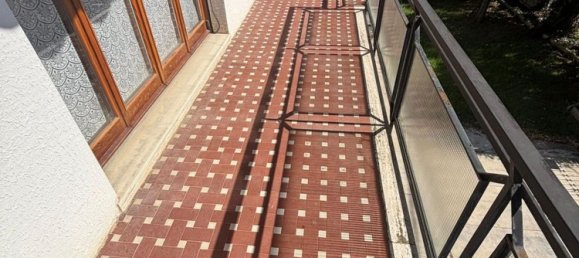 5 bedrooms Apartment in Mondolfo, Italy No. 320224 4