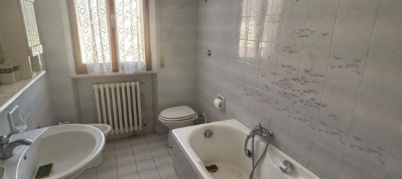 5 bedrooms Apartment in Mondolfo, Italy No. 320224 24