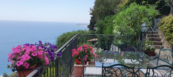 4 Schlafzimmer Villa in Roquebrune-Cap-Martin, France, Nr. 38319 3