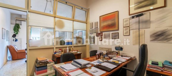 3 rooms Commercial property in Rome, Italy No. 10641 15