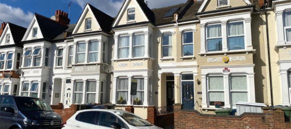 5 Schlafzimmer Haus in Harrow, United Kingdom, Nr. 12201 13