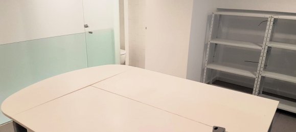 101m² Commercial property in Logrono, Spain No. 149748 16