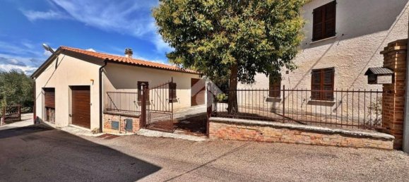 Дом с 6 комнатами в Ночера Умбра, Италия № 285135 12