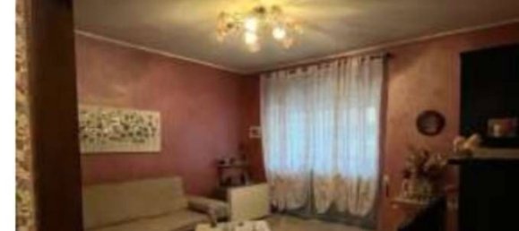 5 bedrooms Apartment in Opera, Italy No. 358031 13