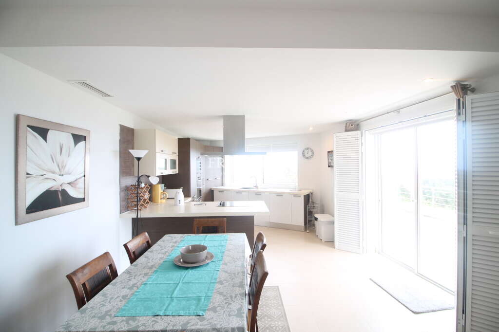 3 bedrooms Apartment in Swieqi, Malta No. 6757